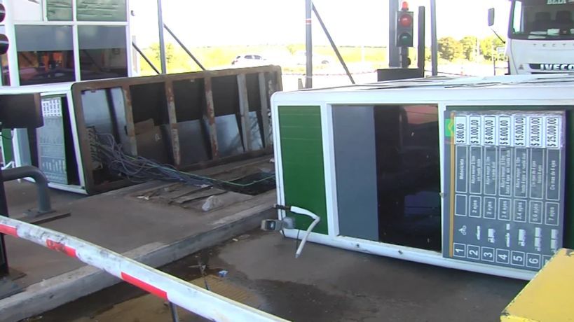 Cabinas del peaje de Juárez Celman 