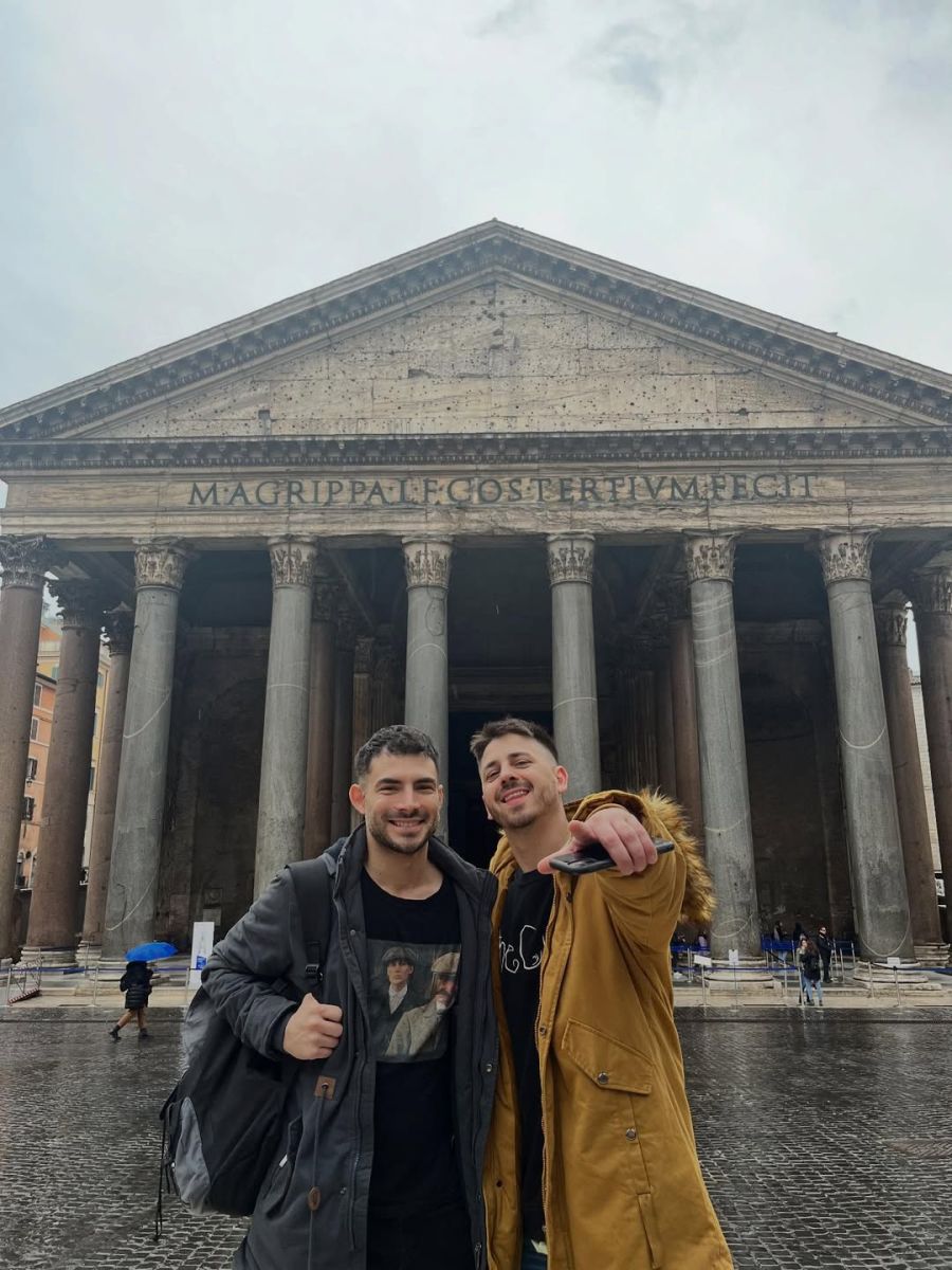 Pampito junto a su novio