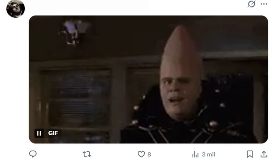 Los memes del nuevo look de La Reini