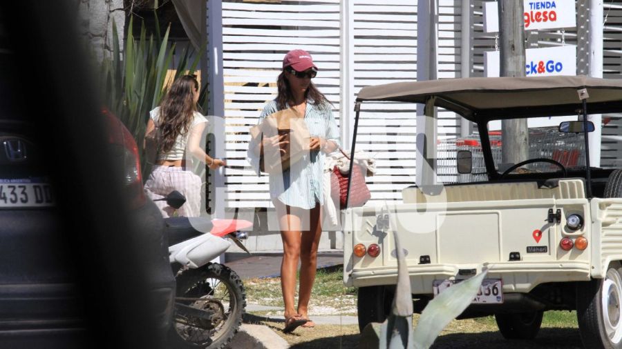 Zaira Nara en Punta del Este