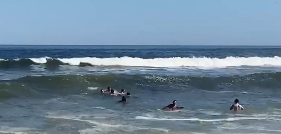 Martín Demichelis, sus hijos y su sobrina fueron rescatados del mar