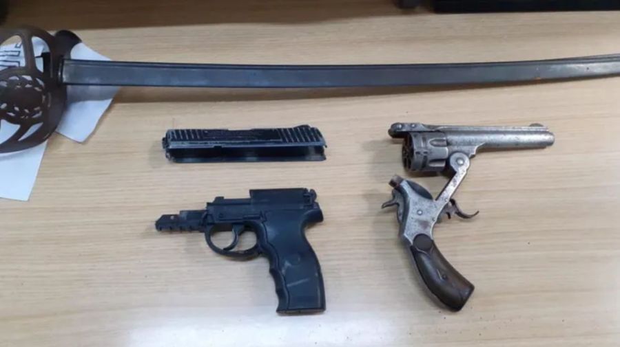 Mendoza: un joven robó un sable histórico del Campo El Plumerillo y terminó detenido 