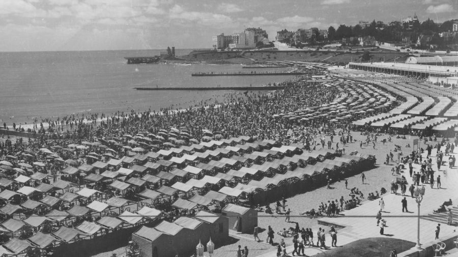 Playa Bristol, Mar del Plata, 1950