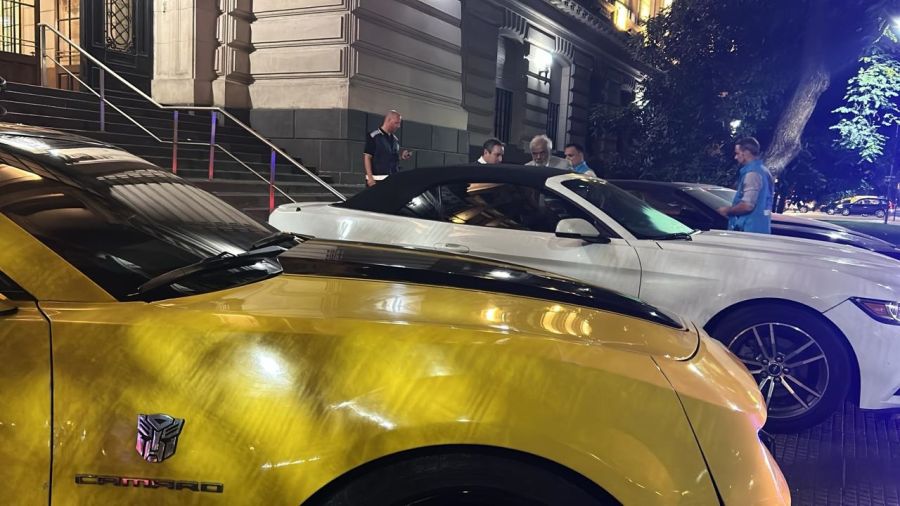 Autos de alta gama secuestrados. 