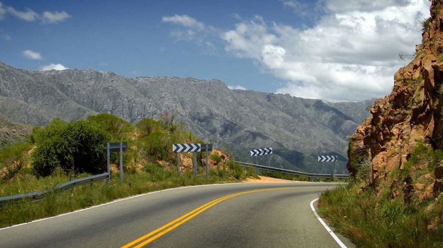 Camino a las Altas Cumbres 