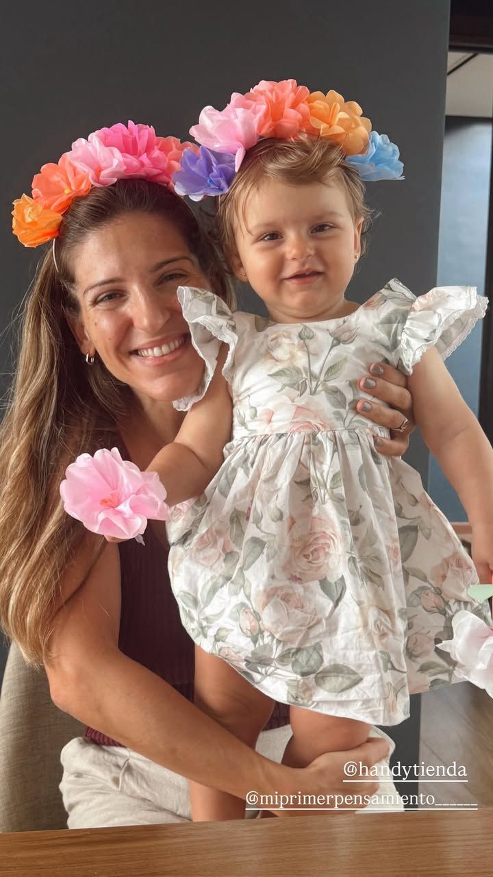 Maca Rinaldi y Fede Hoppe con su hija Amanda