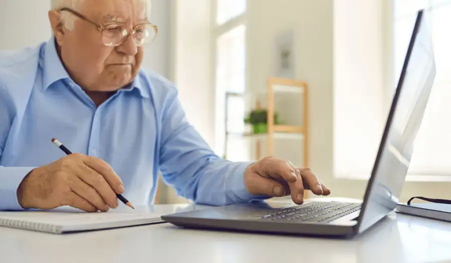 Seguir trabajando, tras la jubilación: ¿Cómo es el trámite a realizar?