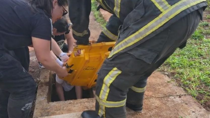 Una adolescente de 14 años fue hallada inconsciente en una alcantarilla en Oberá, Misiones.