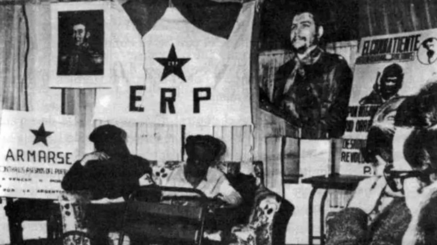 Conferencia de prensa del Ejército Revolucionario del Pueblo desde la clandestinidad