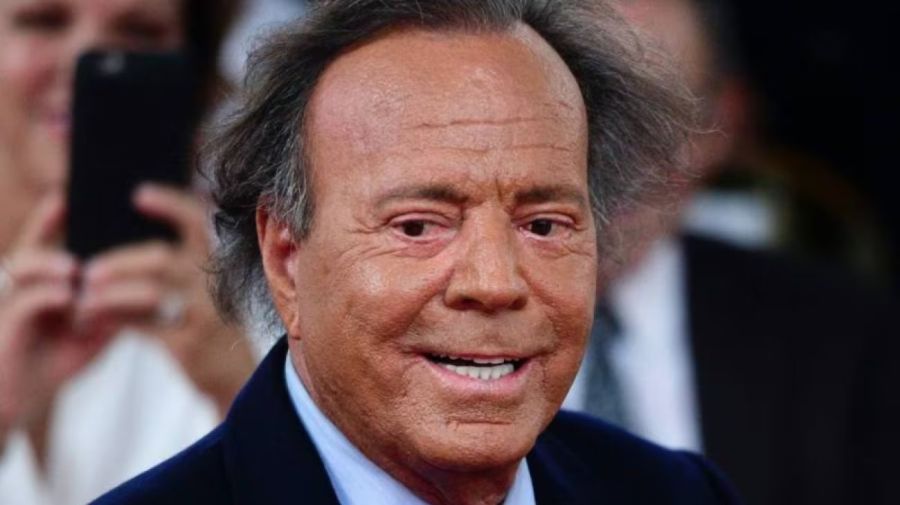 Julio Iglesias