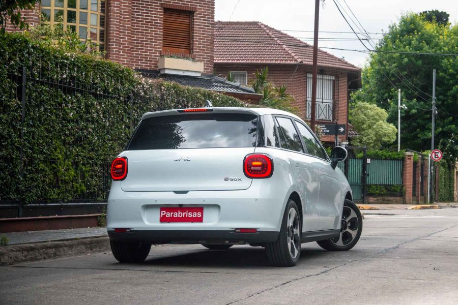 Probamos el JAC EV 30X: Hacia la ciudad eléctrica