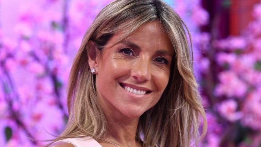 Desde Madrid, María Belén Ludueña deslumbró con un look invernal chic y atemporal