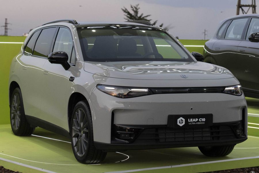 Leapmotor en la costa