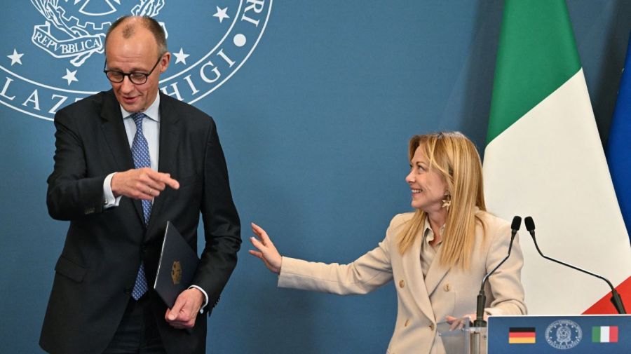 Georgia Meloni y Friedrich Merz