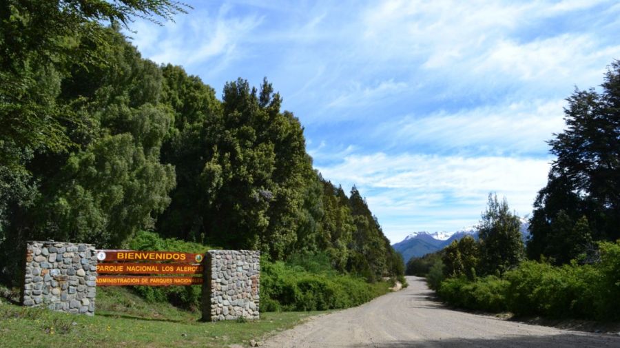 Ingreso al parque nacional Los Alerces, en Chubut