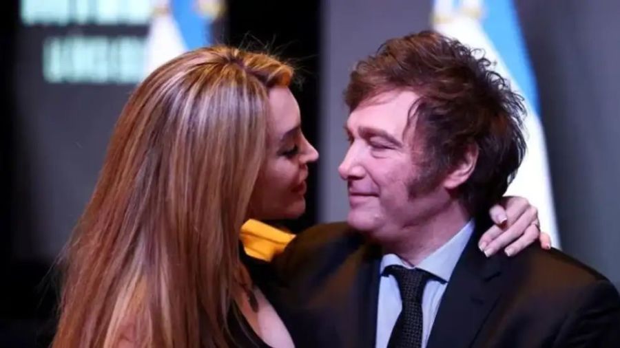 Javier Milei y Fatima Florez