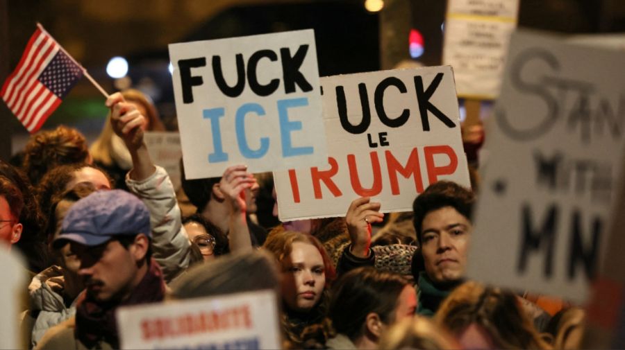 Trump suspendió a dos agentes de inmigración en tiroteo en Minneápolis