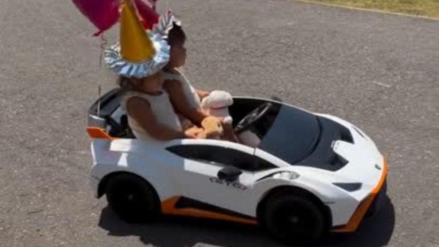 El lujoso regalo de Juli Poggio a las hijas de Daniela Celis y Thiago Medina