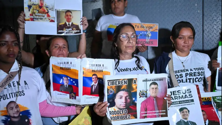Reclamos de familiares de presos políticos detenidos en Venezuela.