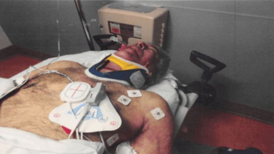 Las primeras fotos de Jeffrey Epstein muerto