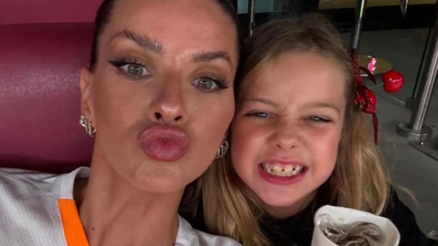 La China Suárez y Magnolia Vicuña