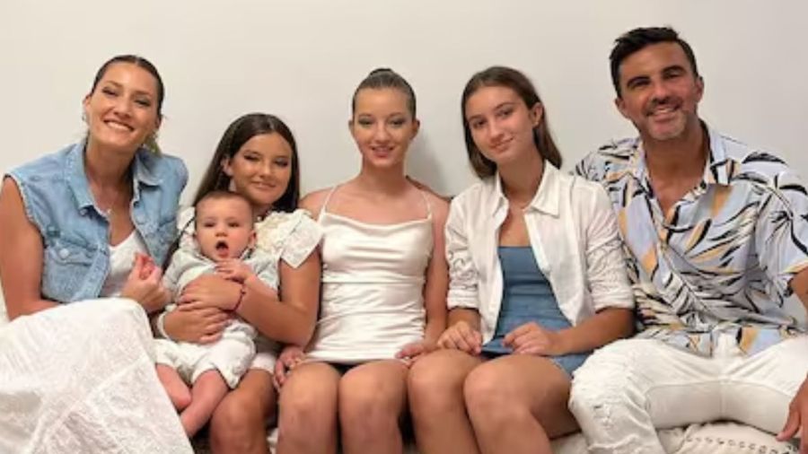 Fabián Cubero con Mica Viciconte y su hijo Luca: una familia consolidada que muestra su día a día.