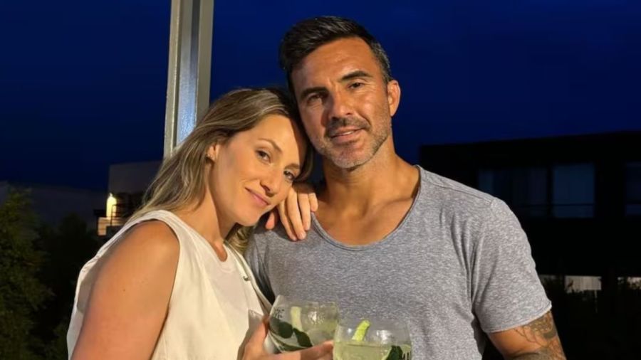 Fabián Cubero con Mica Viciconte y su hijo Luca: una familia consolidada que muestra su día a día.
