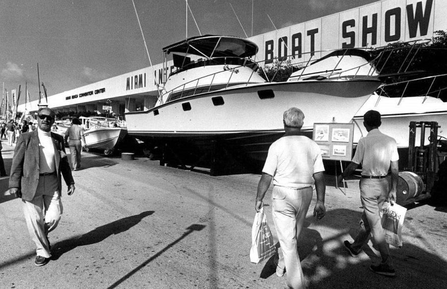 0211_miamiboatshow