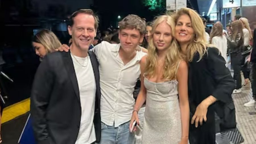 Así está hoy Alejo, el hijo de Matías Martín y Natalia Graciano, a los 18 años: 