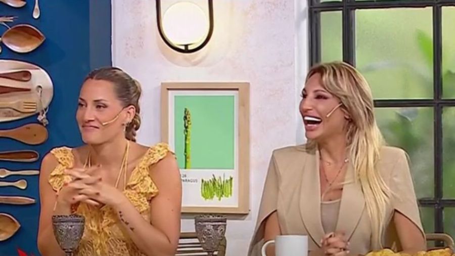 Mica Viciconte y Vicky Xipolitakis