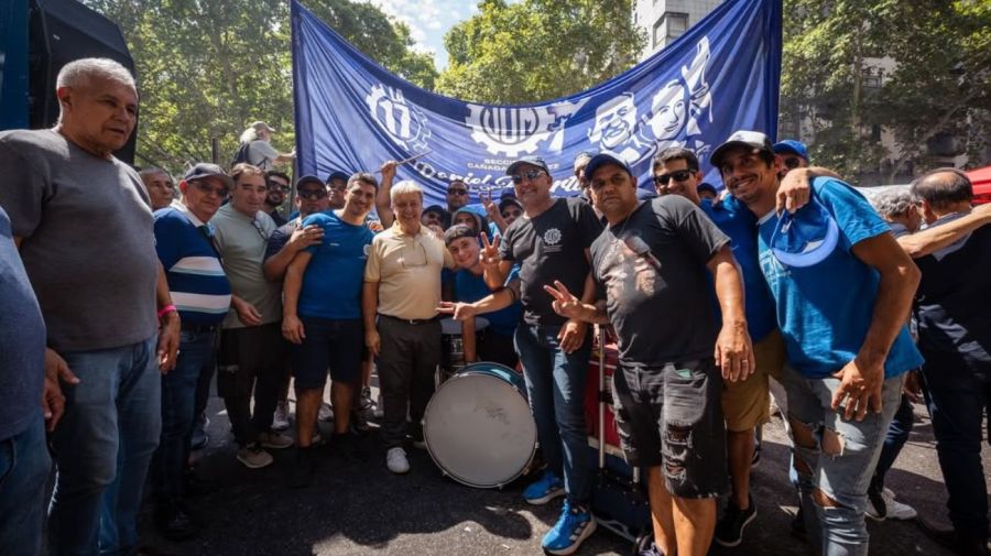 El secretario general de la UOM, Abel Furlan, en la marcha contra la reforma laboral frente al Congreso