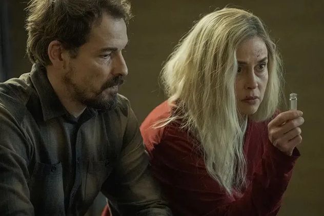 Miniserie Unfamiliar