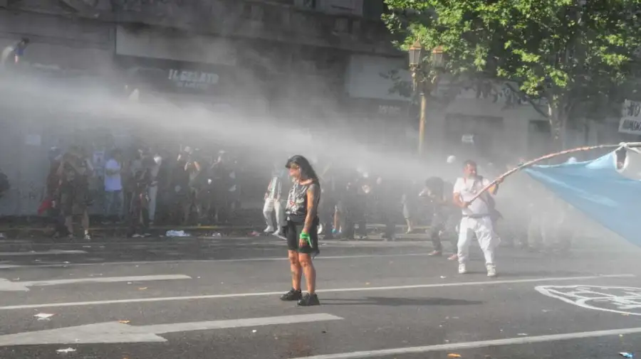 Marcha fuera del Congreso, reforma laboral 20260219