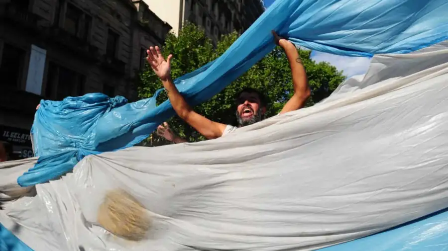 Marcha fuera del Congreso, reforma laboral 20260219