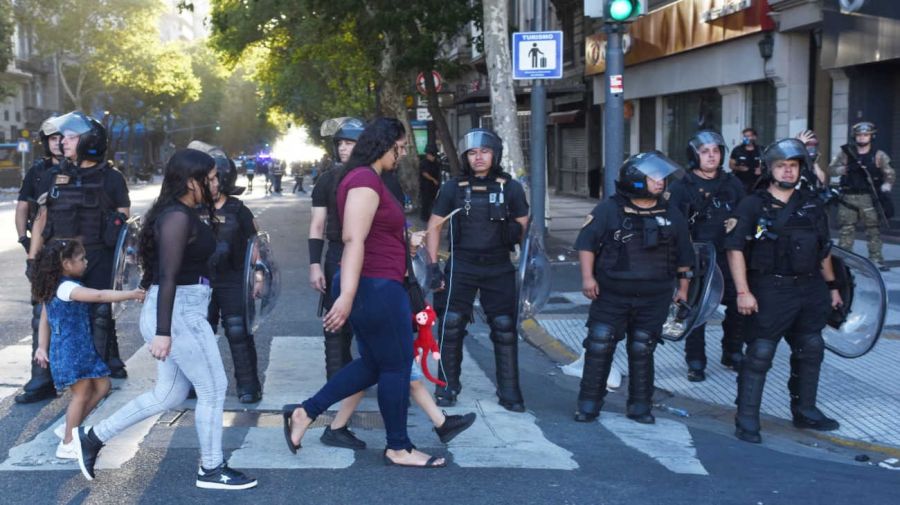 Marcha fuera del Congreso, reforma laboral 20260219