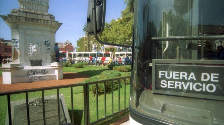 Paro general: Una por una, todas las líneas de colectivos que no circulan 19022026