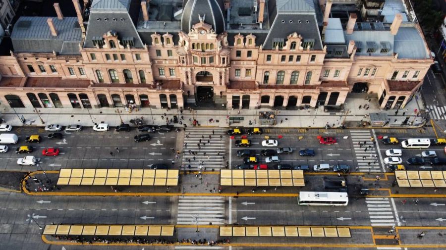 Paro general: Una por una, todas las líneas de colectivos que no circulan 19022026