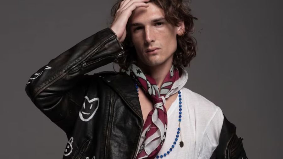 El impactante parecido de Ángelo Mutti Spinetta con su abuelo Luis Alberto