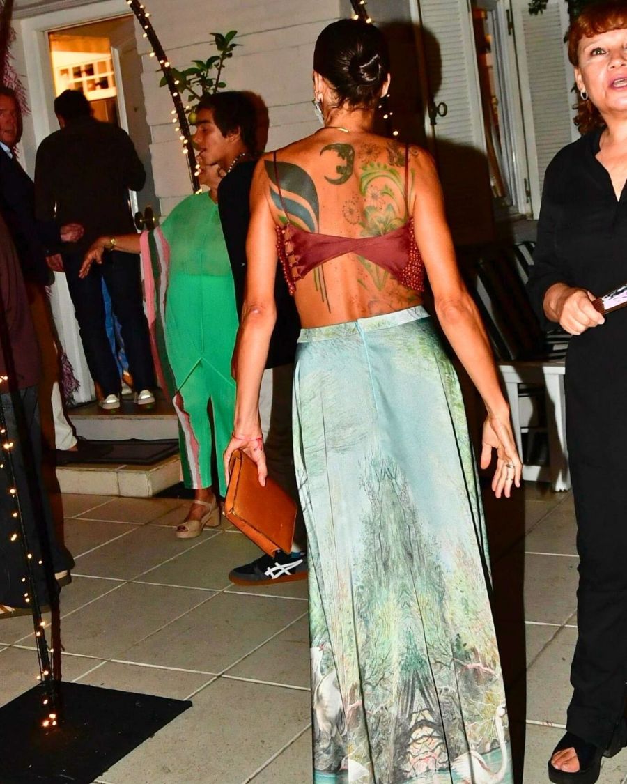 Juana Viale y Ámbar de Benedictis