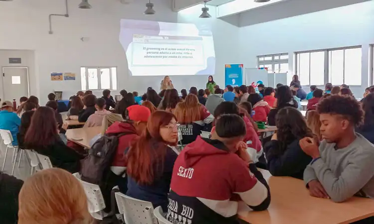 adolescentes-estudiantes