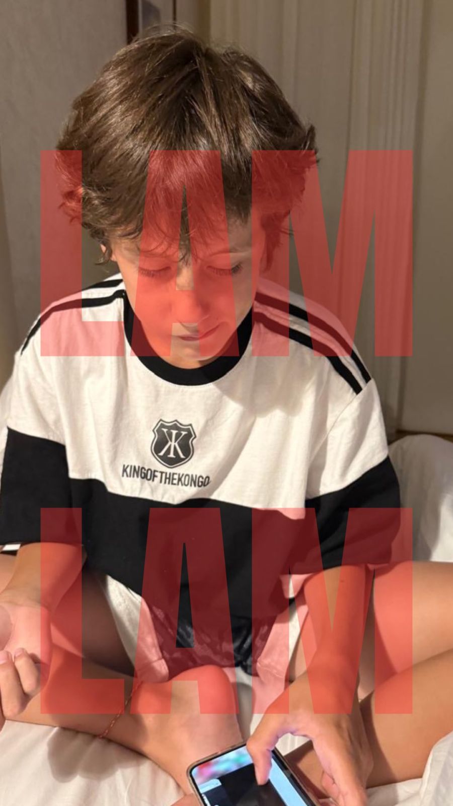 Pampita fue determinante y mostró sus fotos privadas para desmentir rumores de infidelidad