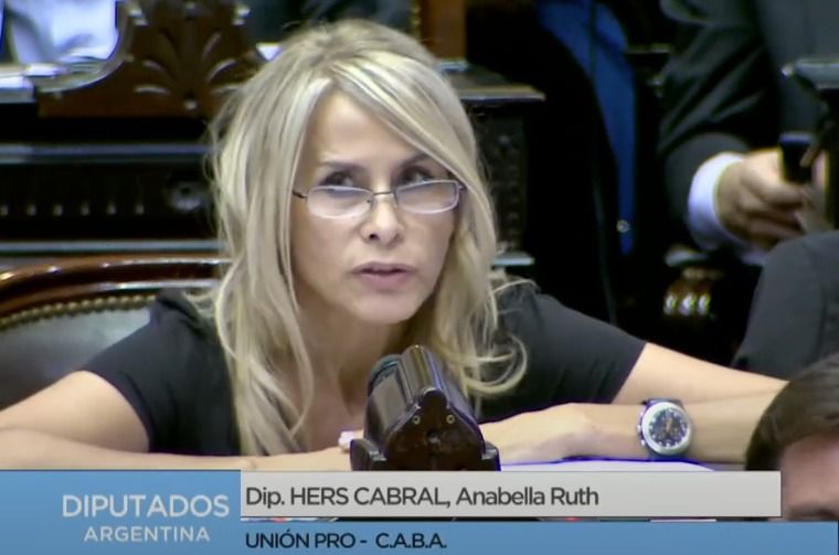 Anabella Hers Cabral