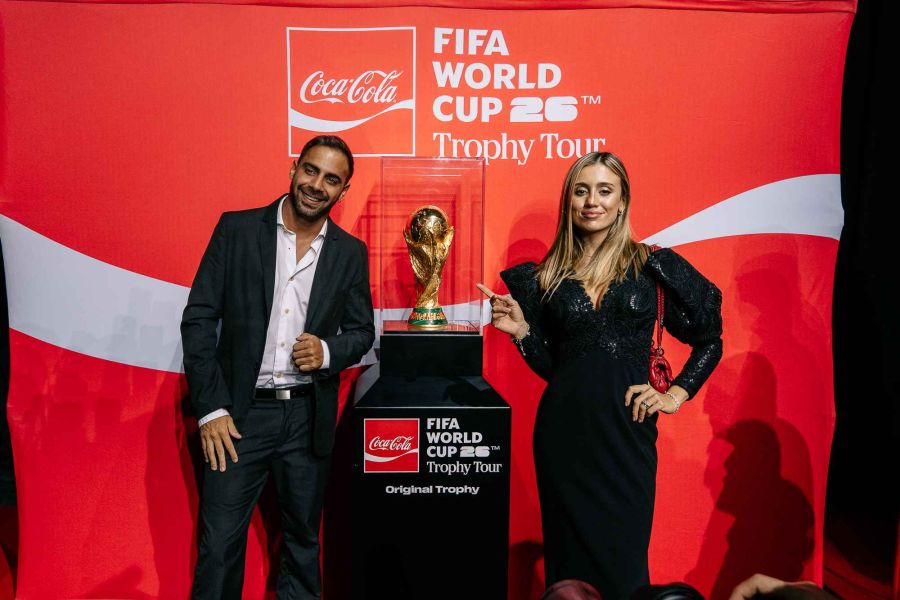 Morena Beltrán apuesta a los statement shoulders