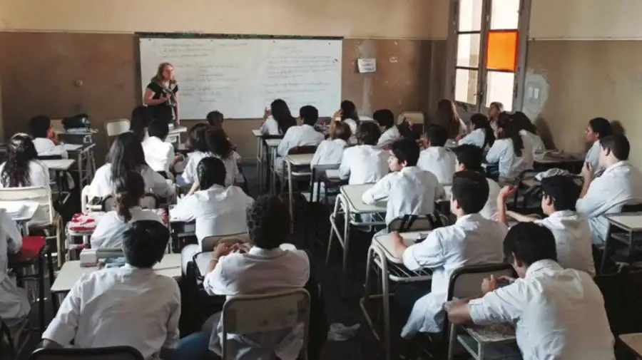 Un grupo de diputados presentó el proyecto de Ley de Fortalecimiento Salarial Educativo