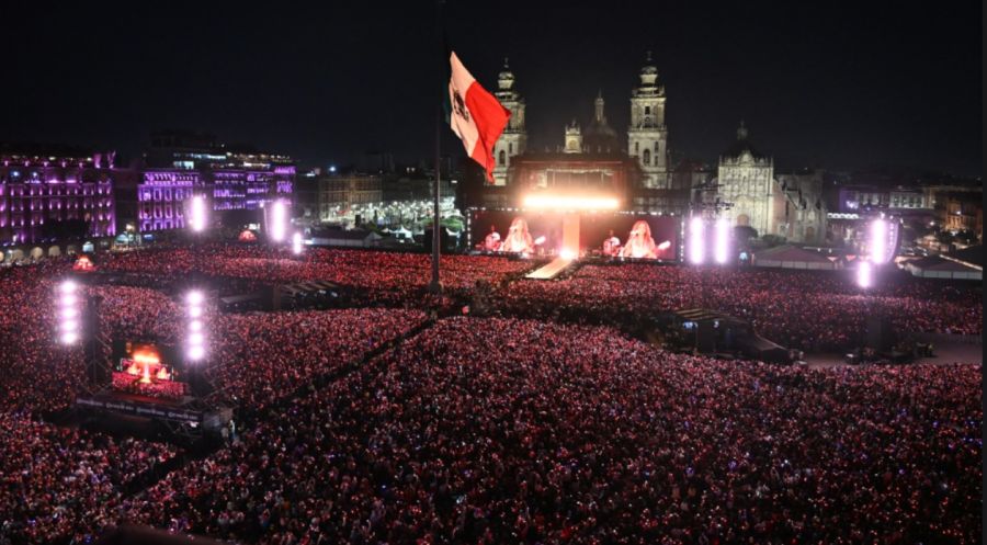 Shakira en el Zocalo de Mexico 2026