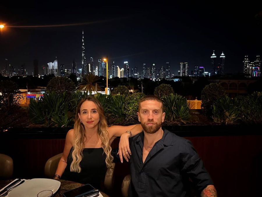 Linda Raff y Papu Gómez 