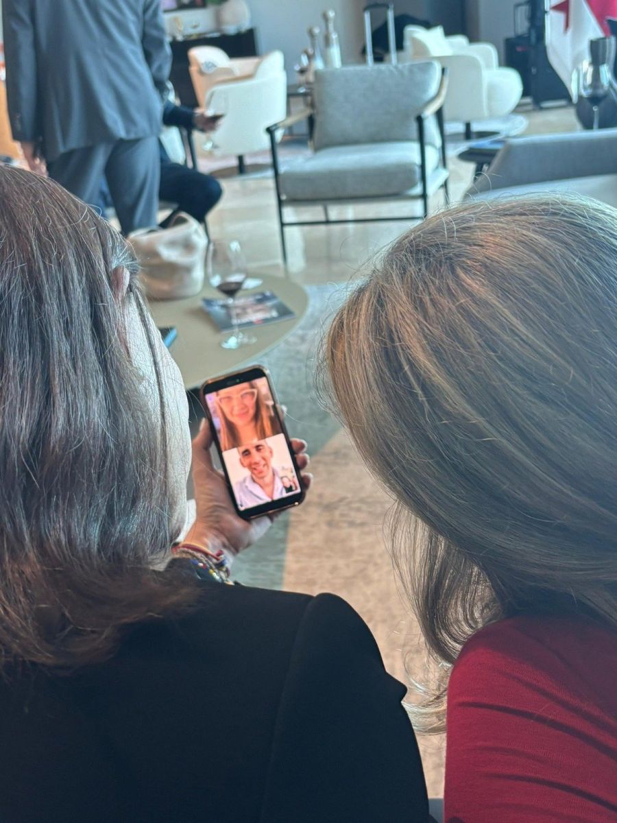 María Corina Machado hablando con Nahuel Gallo