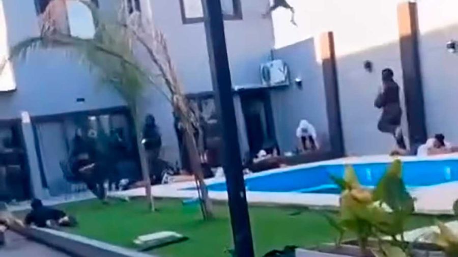 Tiroteo y muerte en una pool party 11032026