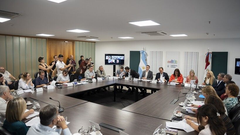 Inició el debate de la Ley Joaquín en comisión