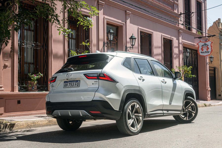 Probamos el Toyota Yaris Cross híbrido: Creer o reventar